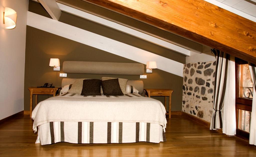 Hostal Casa Masip Ezcaray Ngoại thất bức ảnh
