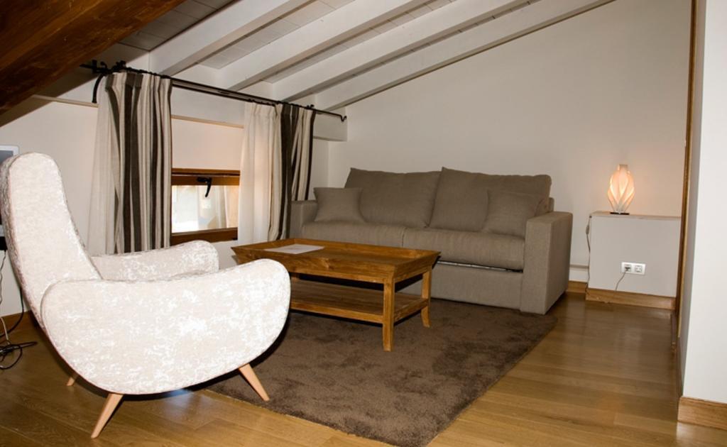 Hostal Casa Masip Ezcaray Ngoại thất bức ảnh